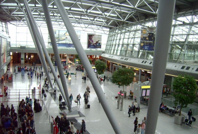 Международный аэропорт Дюссельдорф (Flughafen Düsseldorf International)