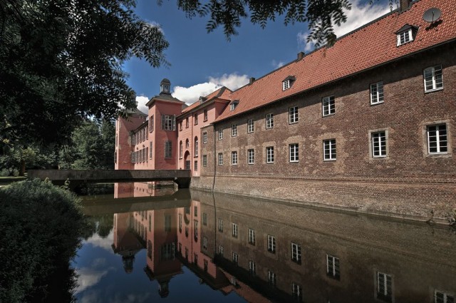 Замок Калькум (Schloss Kalkum) в Дюссельдорфе