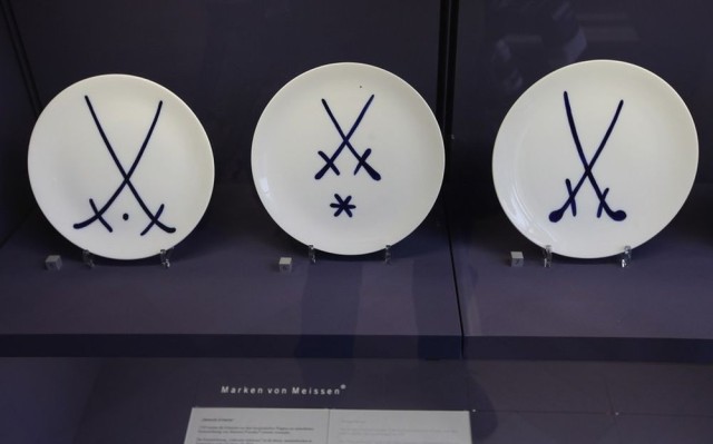 Скрещенные синие мечи — эмблема саксонского фарфора Meissen