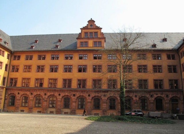 Вюрцбургский университет Юлиуса-Максимилиана (Julius-Maximilians-Universität Würzburg)