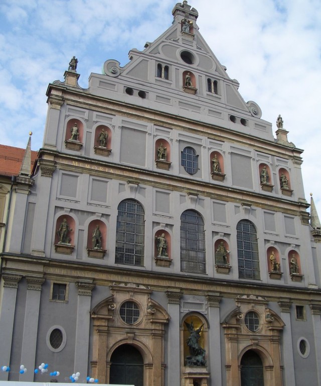 Церковь Святого Михаила (Michaelskirche)