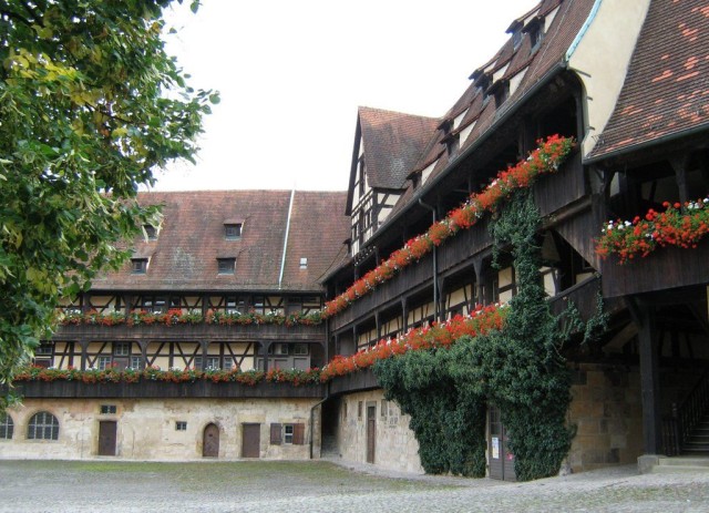 Старая резиденция (Alte Hofhaltung)