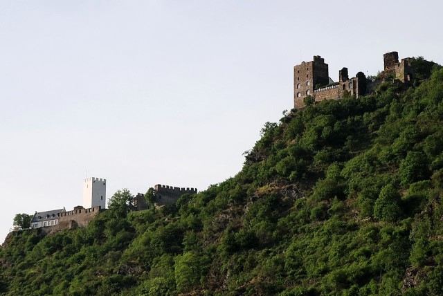 Замки Штеренберг (Burg  Sterrenberg) и Либенштайн (Burg  Liebenstein) 