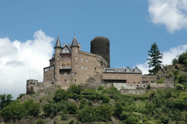 Замок Кошка (Burg Katz)