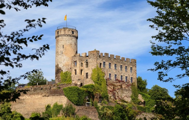 Замок Пирмонт (Burg Pyrmont)
