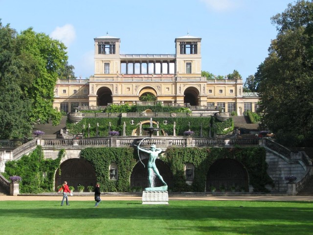 Дворцово-парковый комплекс Сан-Суси (Schloss Sanssouci im Park Sanssouci)