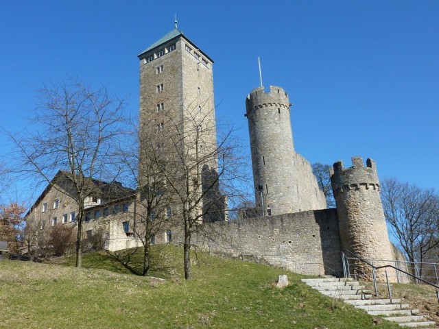 Замок Штаркенбург (Starkenburg)