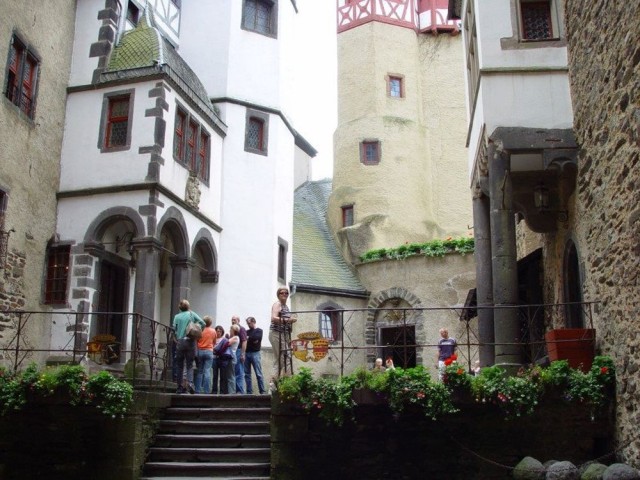 Замок Эльц (Burg Eltz)