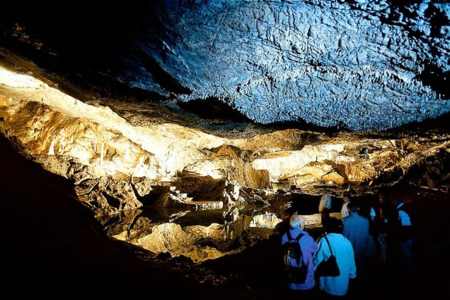 Бауманская пещера или пещера Baumanns (Baumannshöhle)