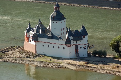 Крепость Пфальцграфенштайн (Burg Pfalzgrafenstein)