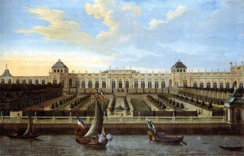 Дворец Монбижу до 1735 года