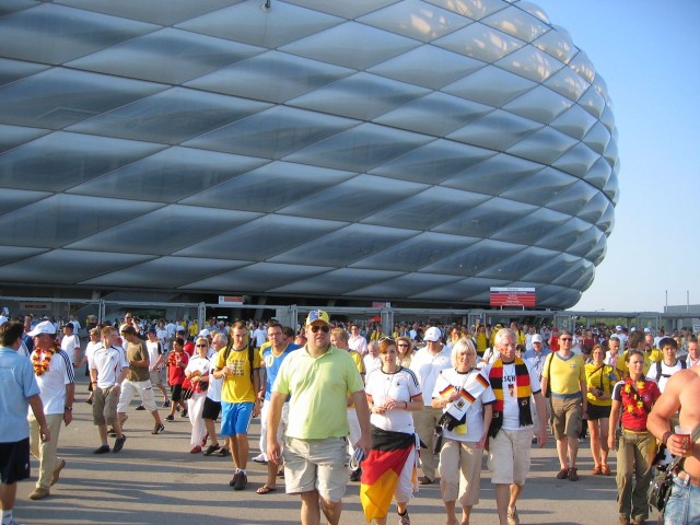 Футбольный стадион «Альянц Арена» (Allianz Arena)