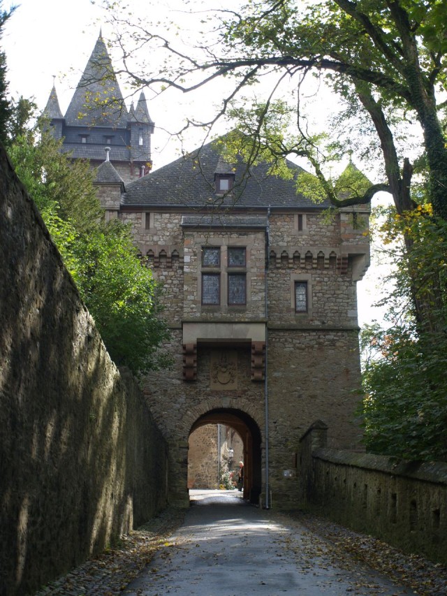 Замок Браунфельс (Schloss Braunfels)
