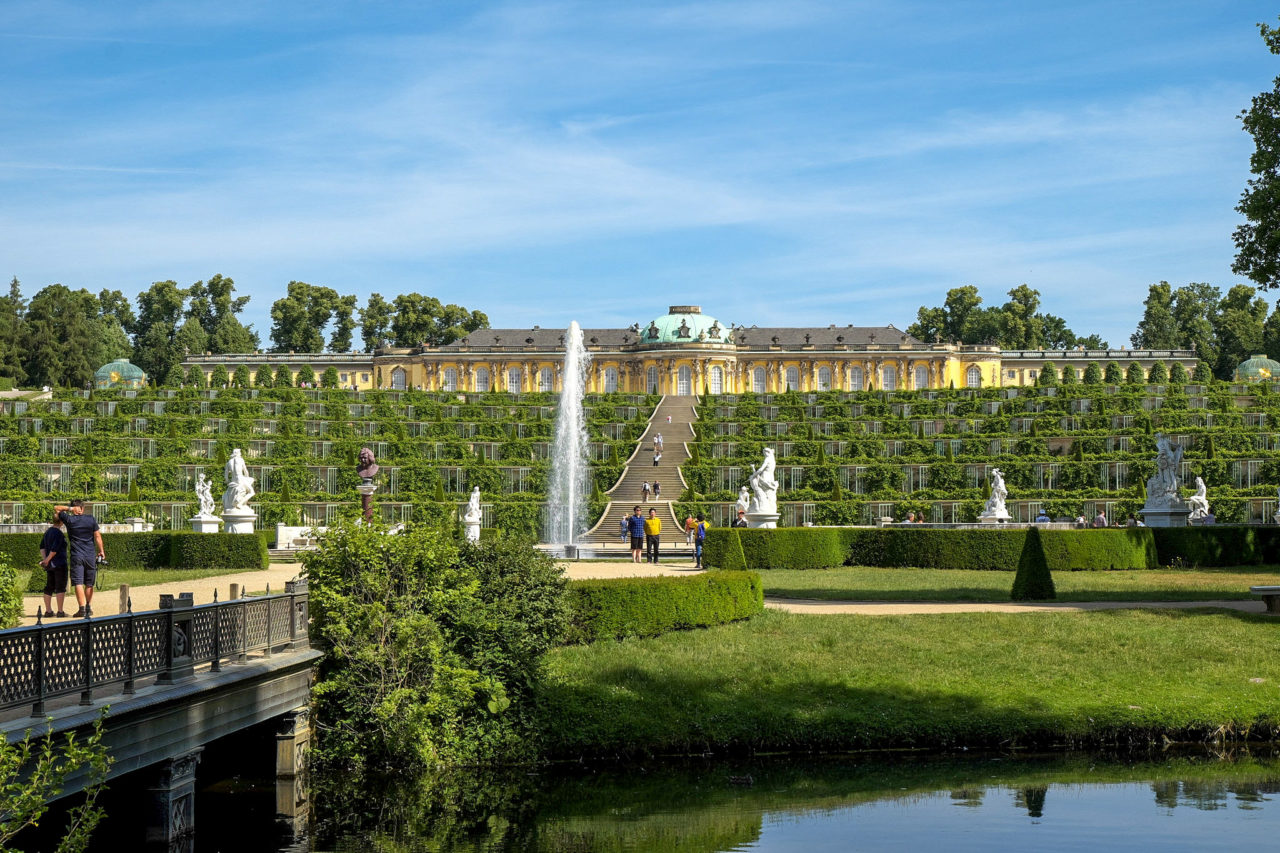 Дворец Сан-Суси (Schloss Sanssouci)