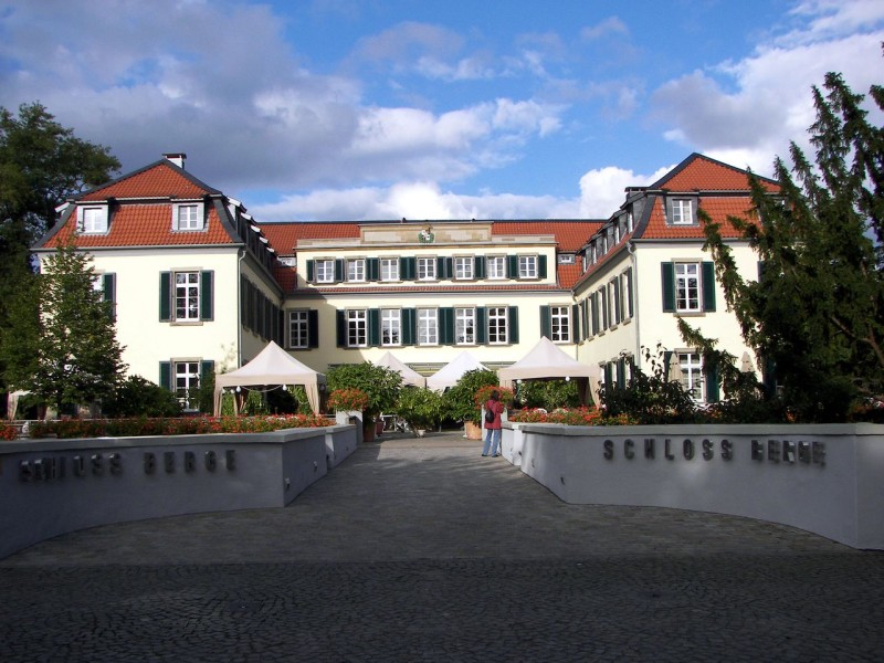 Замок Берге (Schloss Berge)