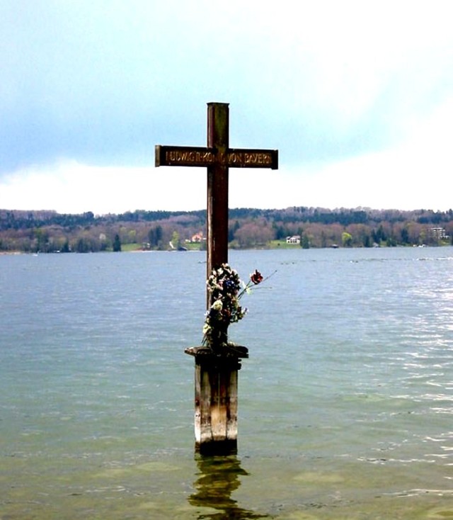 Место гибели короля Людвига II на озере Штарнберг