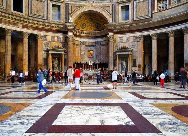 Пантеон (Pantheon)