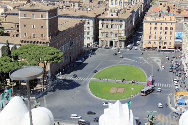 Площадь Венеции (Piazza Venezia)