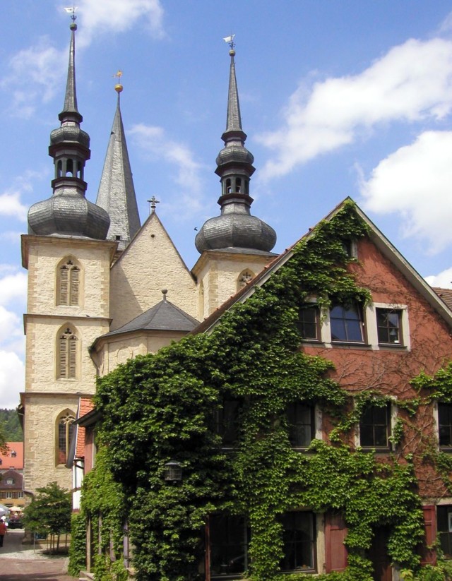 Церковь Св.Георга (Stadtkirche St. Georg)