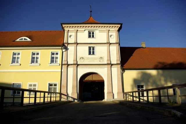 Замок Валлерштайн (Schloss Wallerstein)
