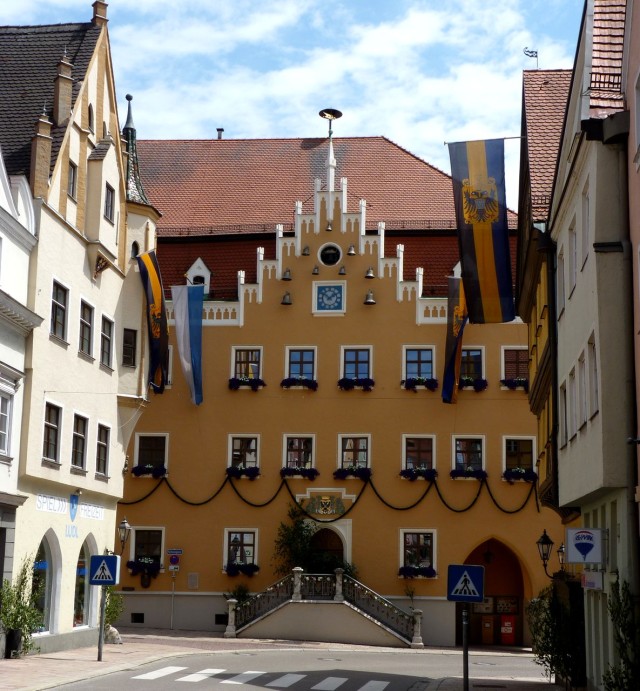  Ратуша (Rathaus)