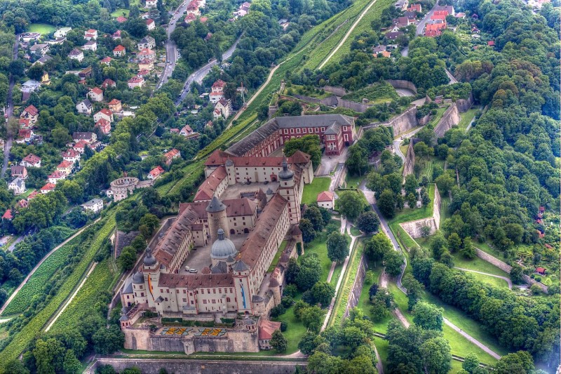 Крепость Мариенберг (Festung Marienberg)