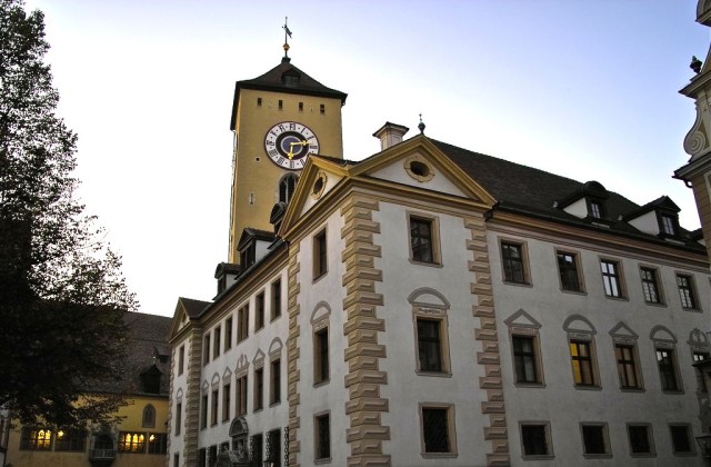 Старая ратуша (Altes Rathaus)