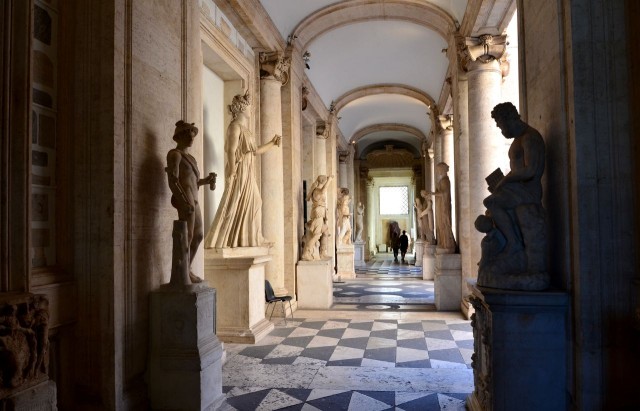 Во дворце Нуово (Palazzo Nuovo)
