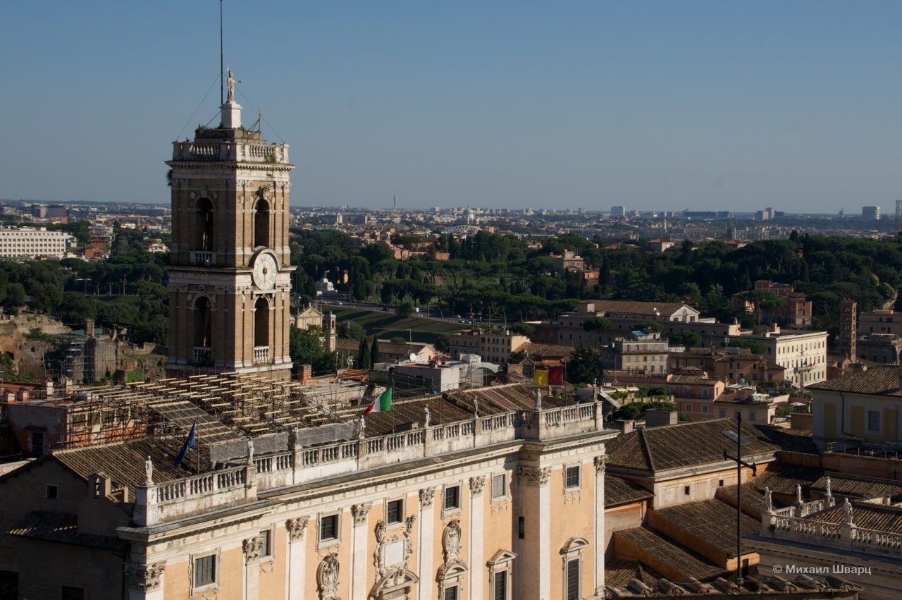 Вид на дворец Сенаторов со стороны Витториано