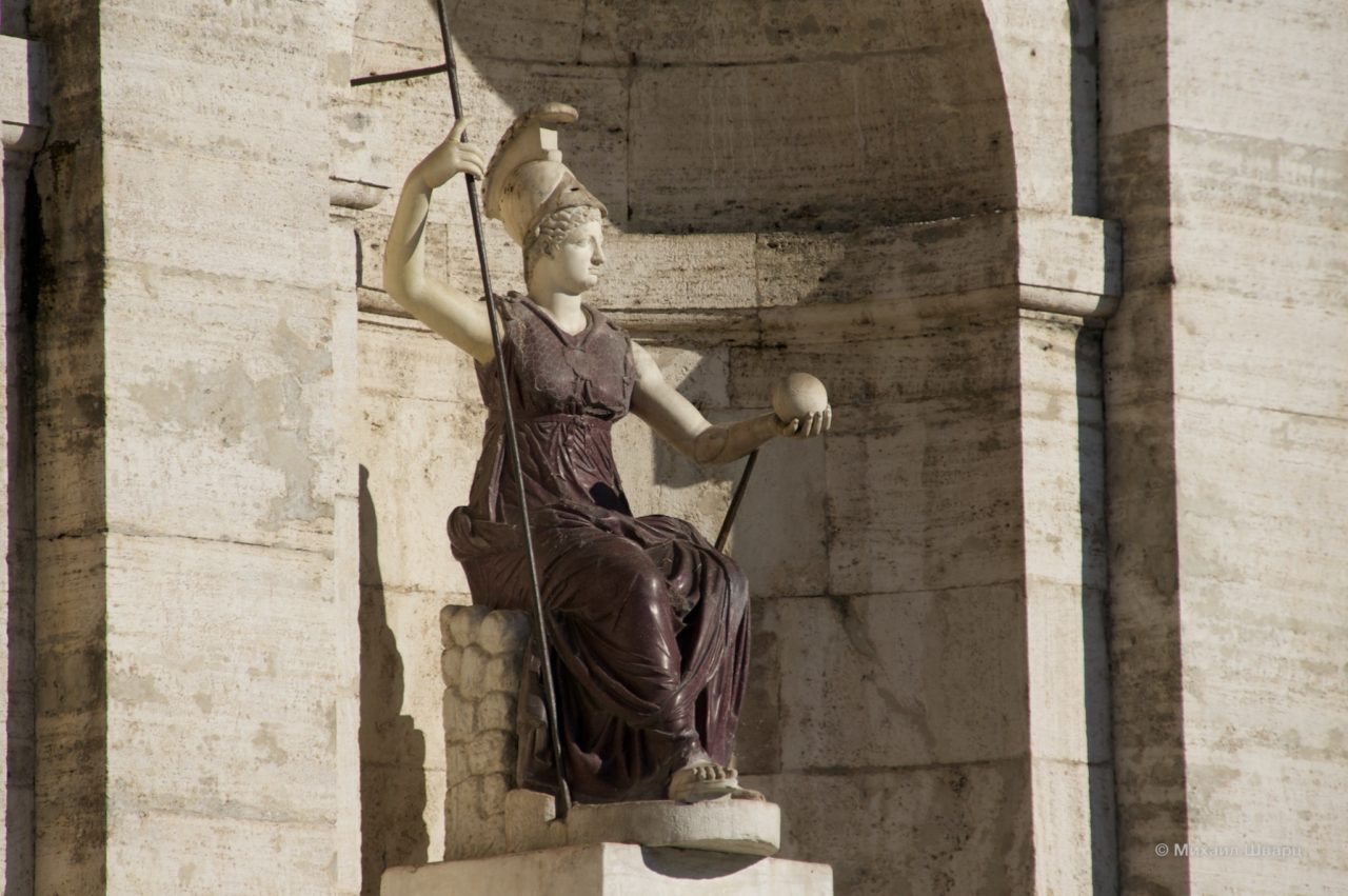 Фонтан "Ликующий Рим" - символ владычества Рима