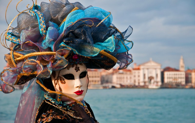 На Венецианском карнавале