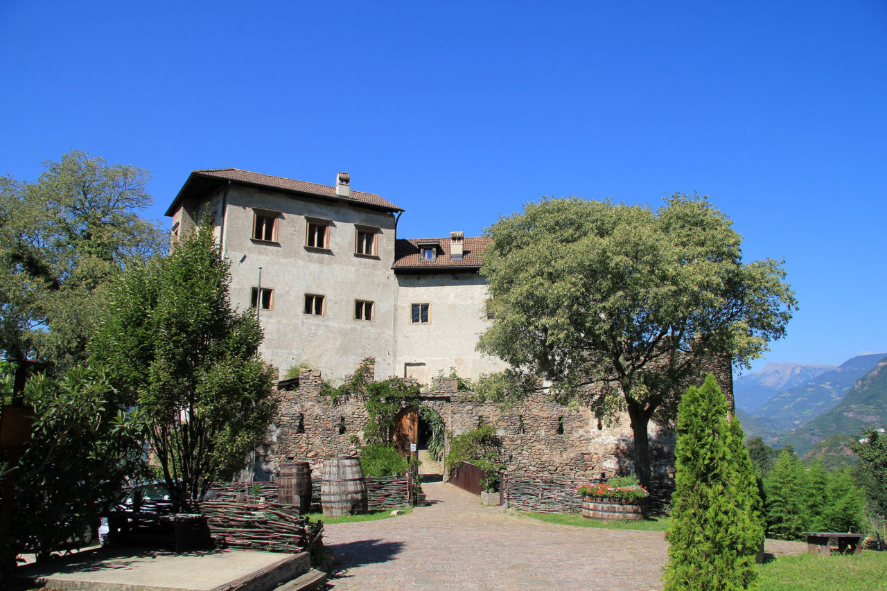 Замок Флавон (Castel Flavon)