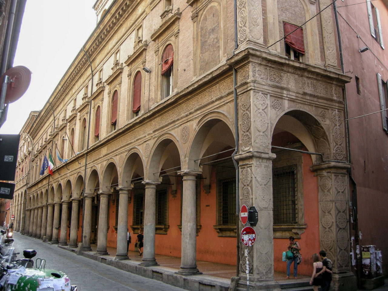 Университет (Università di Bologna)