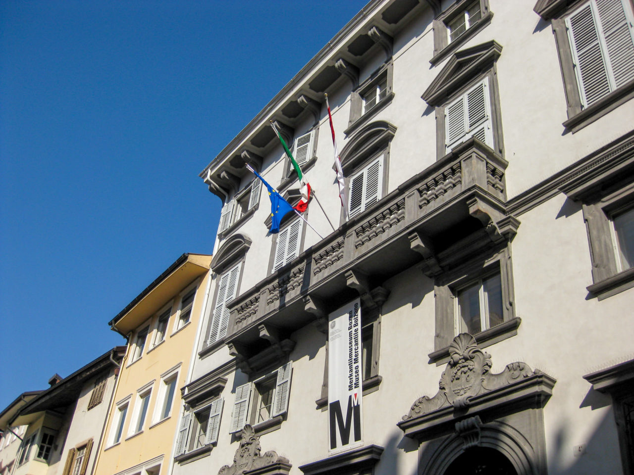 Дворец Меркантиле (Palazzo Mercantile)